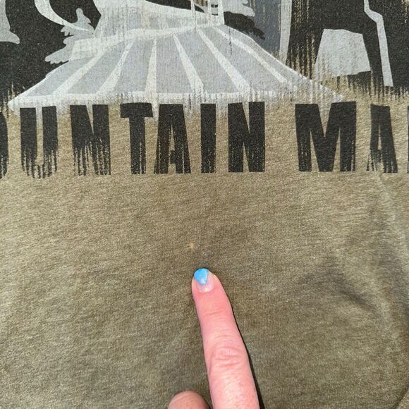 Disney Parks Mountain Man Splash Mountain V Neck T Shirt Small Army Green - Picture 11 of 11